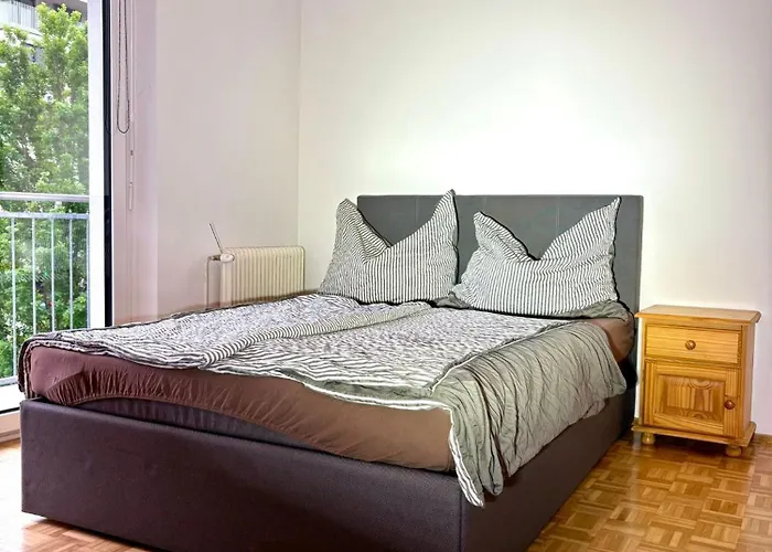 Balkonwohnung Neben Mol-bio *