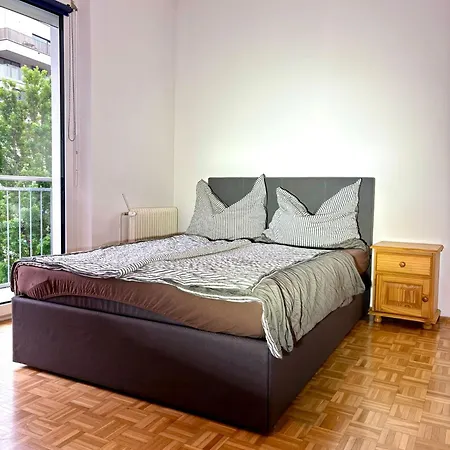 Balkonwohnung Neben Mol-bio *